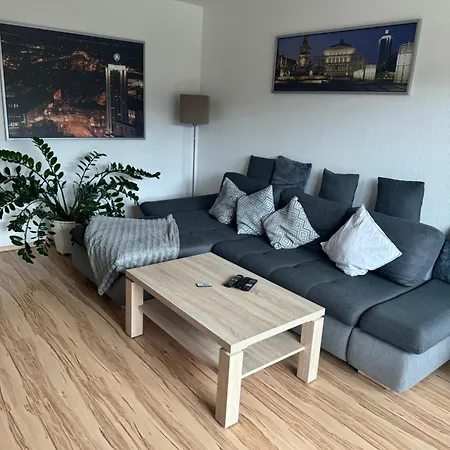 Schoene In Einer Ruhiger Umgebung 아파트